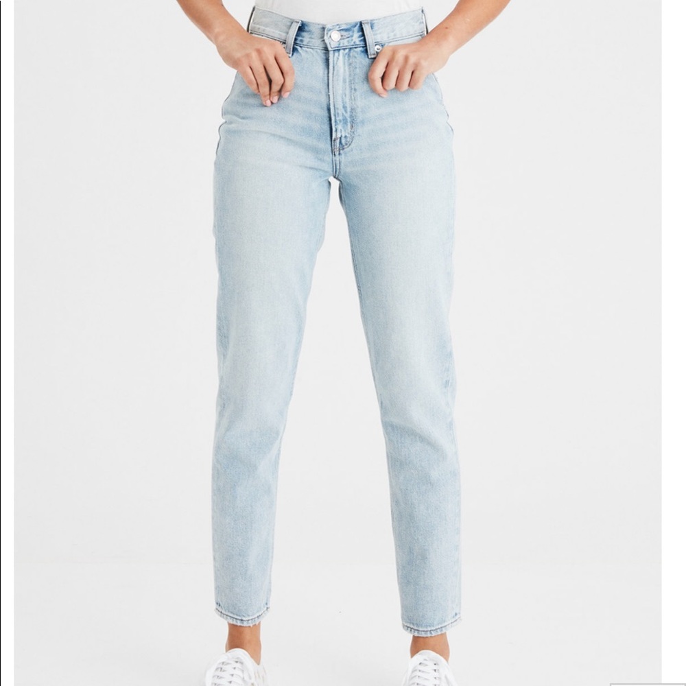 American Eagle Mom Jean